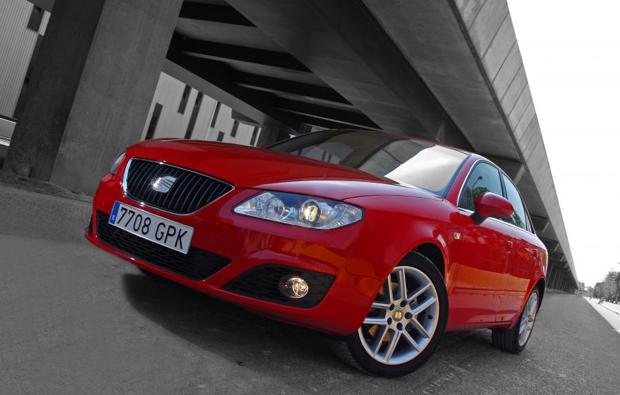  Seat Exeo 2009 года  (фото 59 из 180)